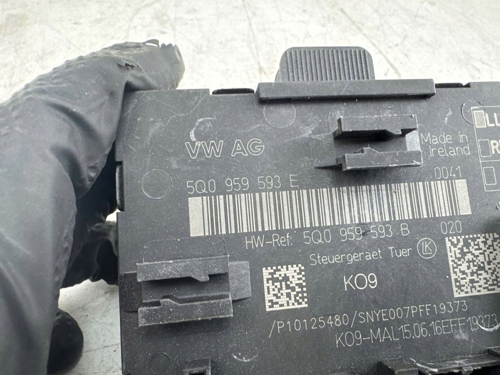 фото №8, Audi a3 s3 8v 2016 перед сторона права блок керування / модуль двері