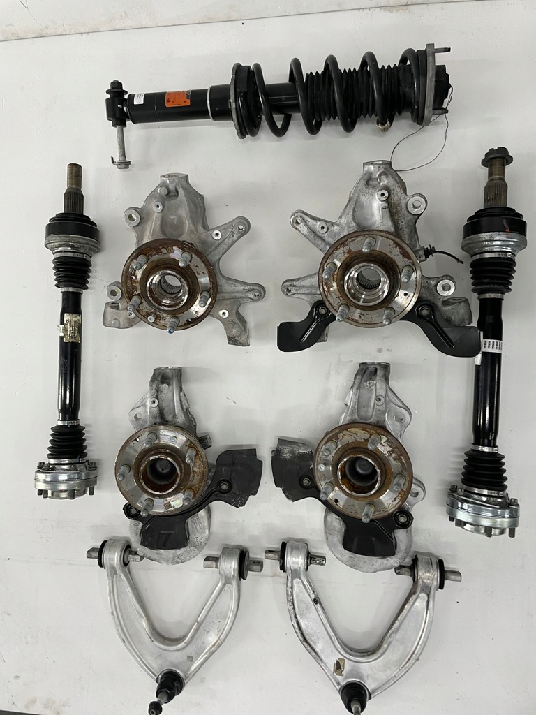 фото №1, Поворотный кулак ступица corvette c8