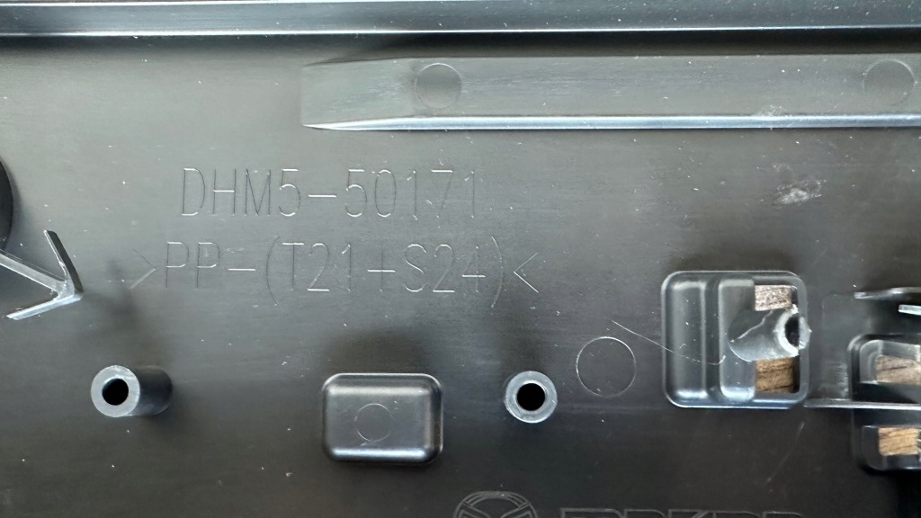 фото №3, Mazda 2 ii підкладка номерного знака реєстраційний rok 2019-2022