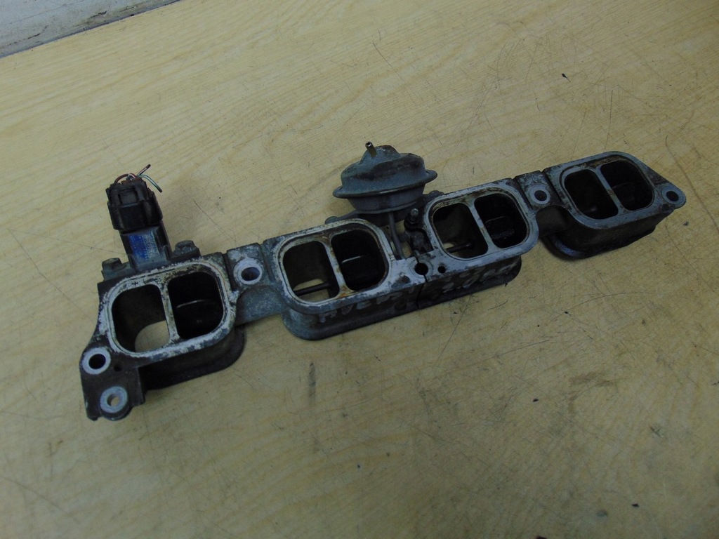 фото №5, Крышка коллектор toyota avensis t25 2.0 бензин