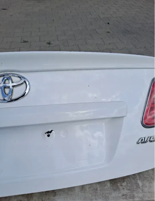 фото №4, Крышка багажника багажника sedan toyota avensis t27 спойлер