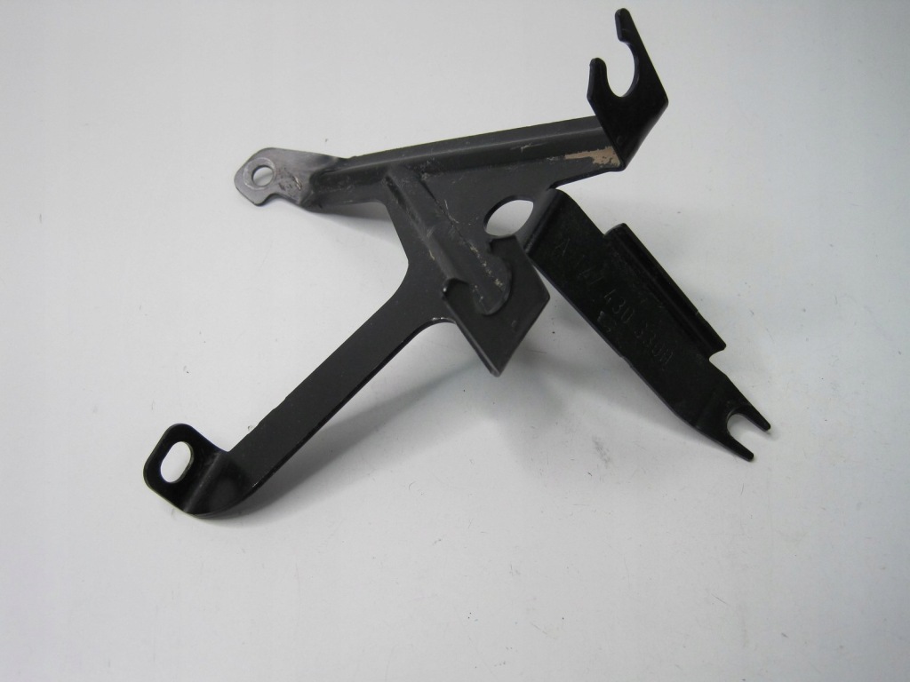 Купить Кронштейн держатель насоса abs mercedes w177 a1774303300