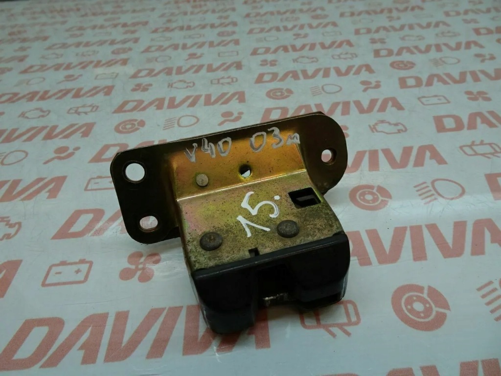 фото №1, Volvo v40 зачіп замка панель задній кришки задня 2.0