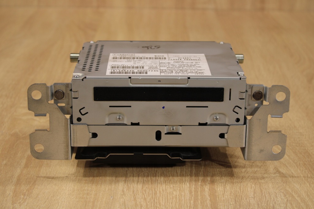 фото №1, Радио чейнджер дисков cd jaguar xf x250