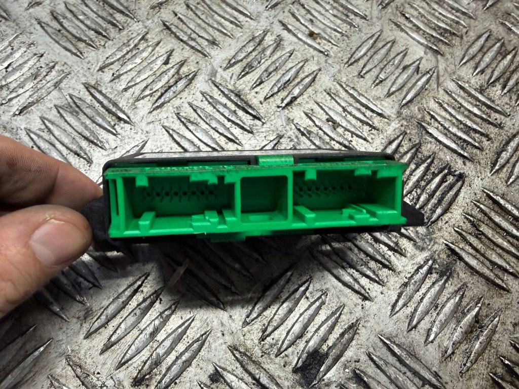 Модуль блок управления pdc opel crossland x 9824532580 Цена