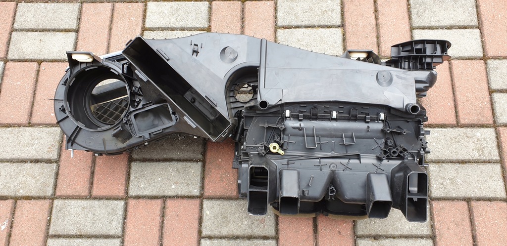 фото №7, Испаритель кондиционера корпус с отопителя mercedes e w207 coupe w212 оригинальный номер