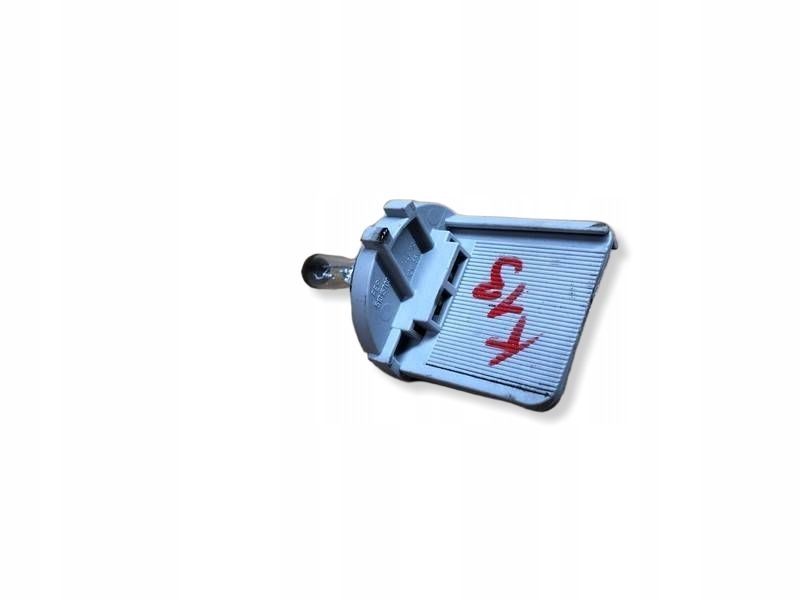 Купити M34 цоколь роз'єм лампочка vw golf vii 51015700