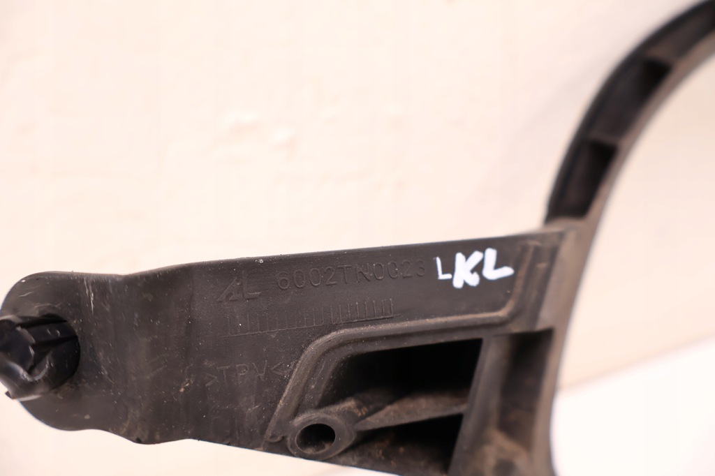 фото №6, Jeep cherokee kl направляющая лампы левый перед 6002tn0023