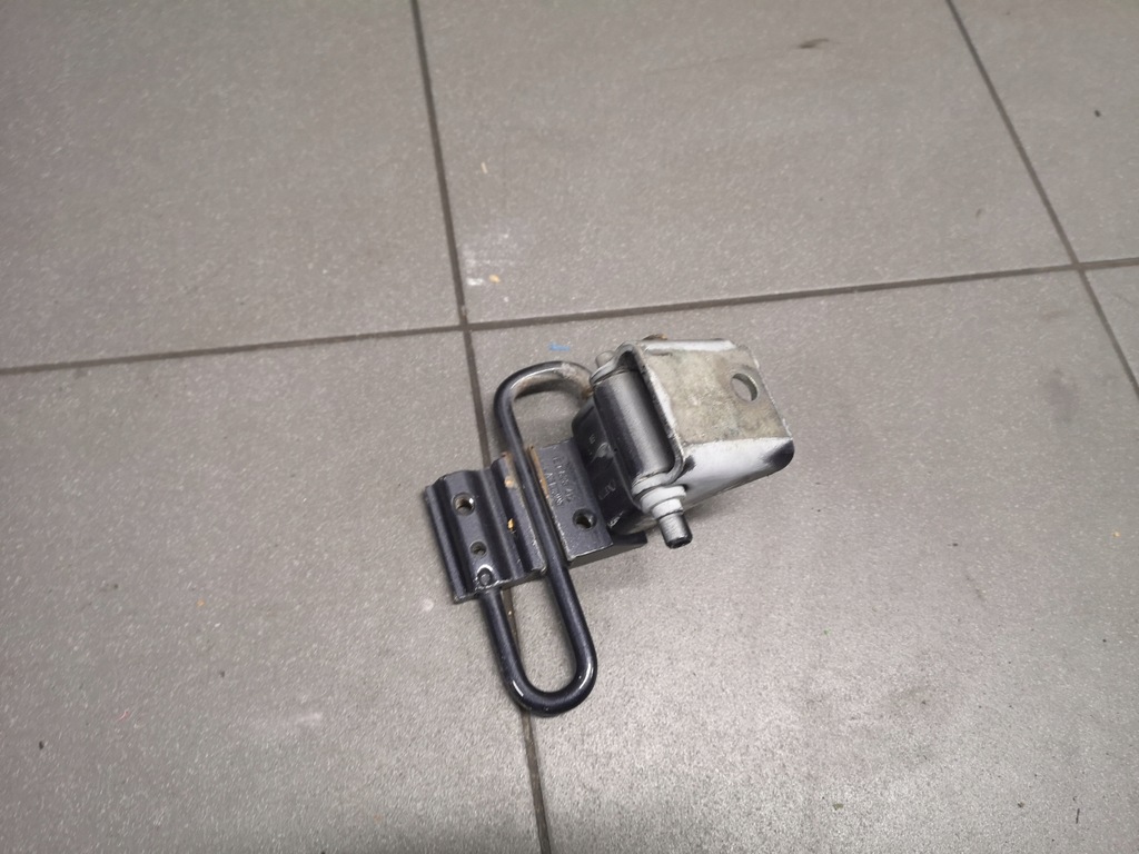 фото №1, Петля дверь правый задняя audi a6 c6 8e0833412