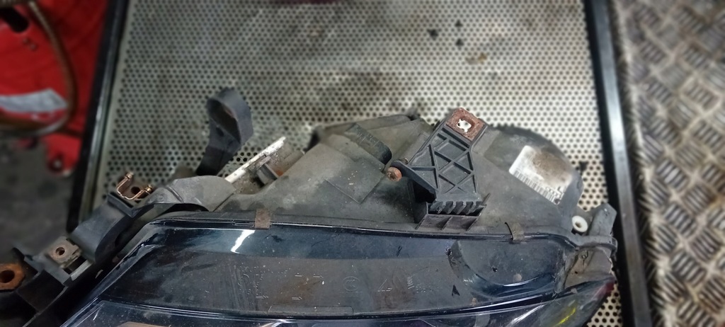 фото №10, Audi a4 b8 08-12 8k0 bi ксенон лампа ліва права перед повний 2 штуки