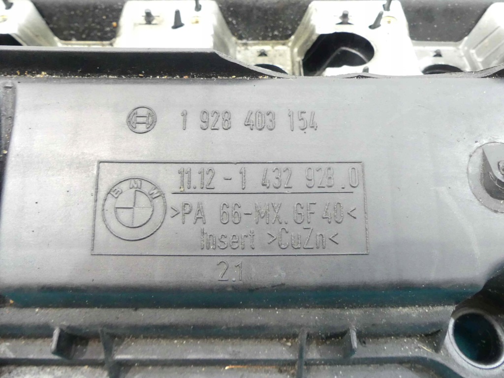 Крышка клапанов 1432928 bmw e46 2.8 328 Цена