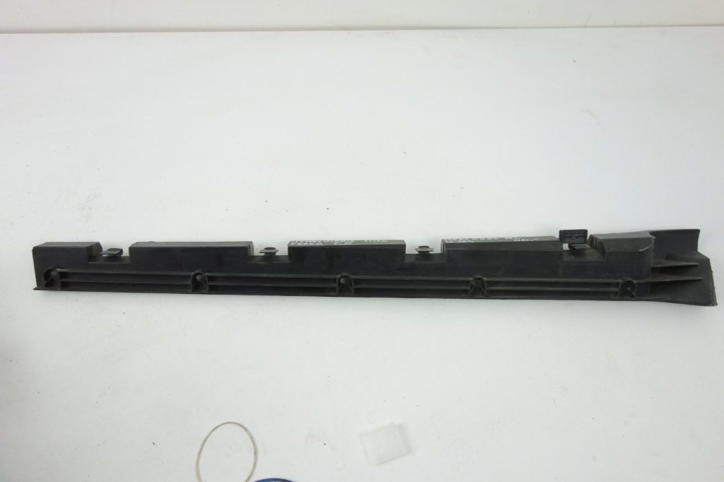 Купити Підсилювач поріг задній праве mercedes ml w164