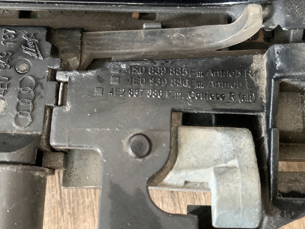 фото №4, Ручка наружная дверь правый перед audi a8 s8 d3