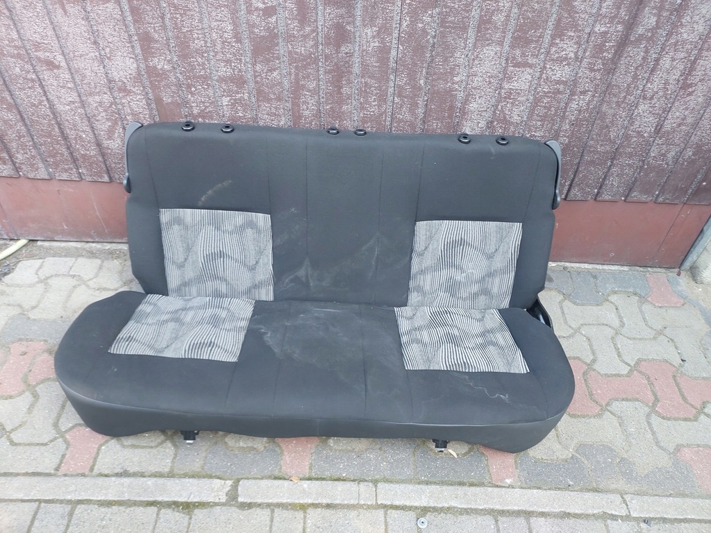 фото №1, Dacia sandero i заднє сидіння задня