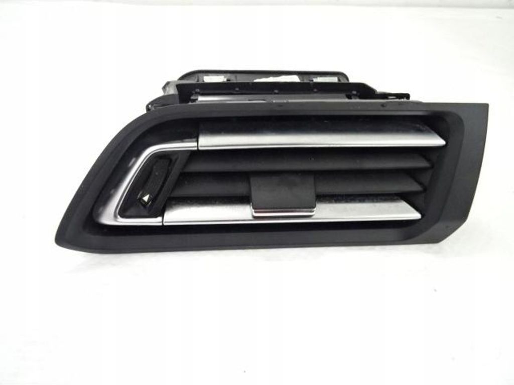 фото №1, Peugeot 308 ii t9 права решітка обдув kosoli