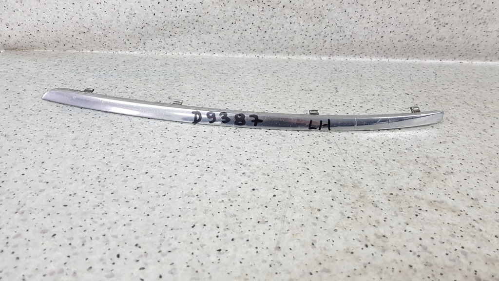 фото №1, Audi a8 d3 2005 - накладка молдинг хром бампера 4e0807243aa левая d 9387