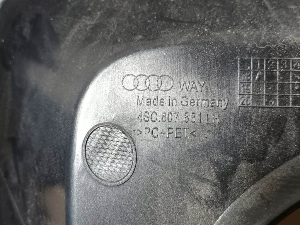 фото №6, Решётка левая задняя audi r8 lift s-line задняя левый диффузор 4s0