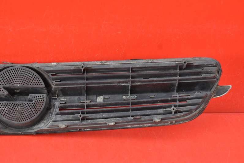 фото №9, Решётка радиатора решётка радиатора czarna 13106811 opel vectra c 02-05
