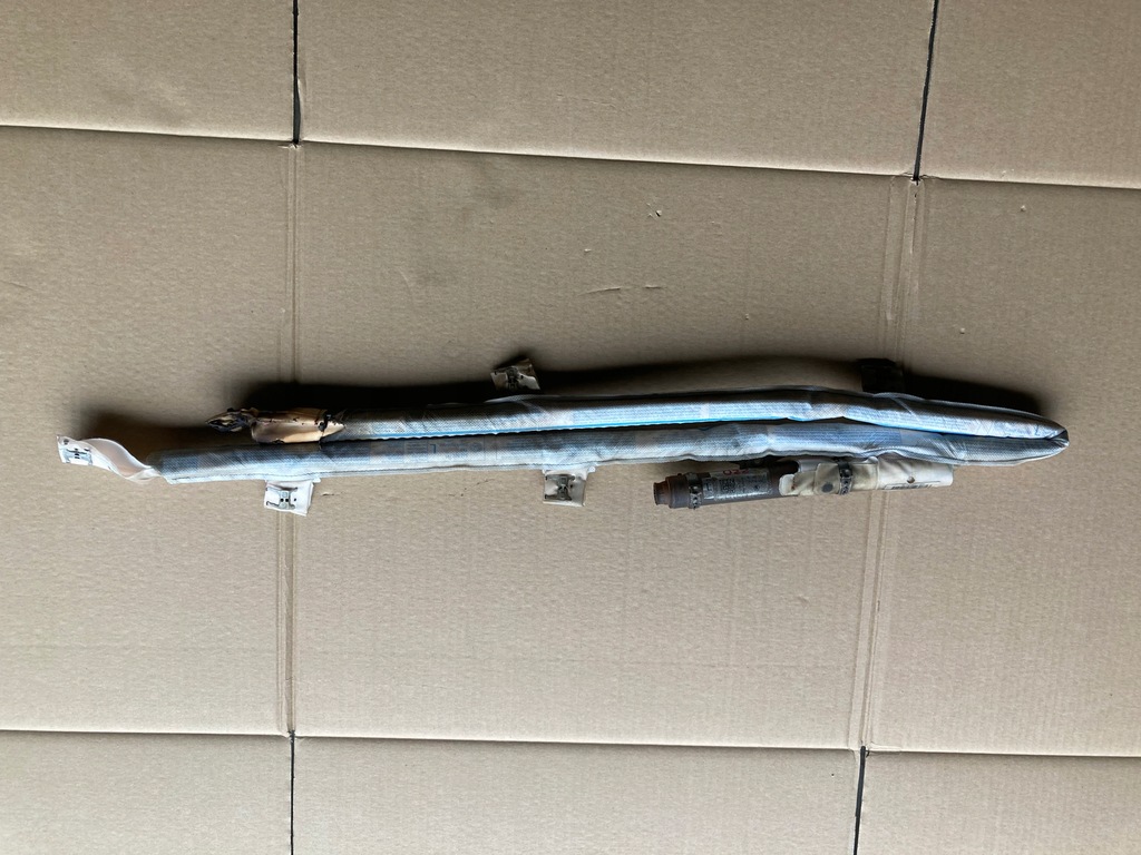 фото №1, Шторка безпеки права skoda rapid 6jj880742a