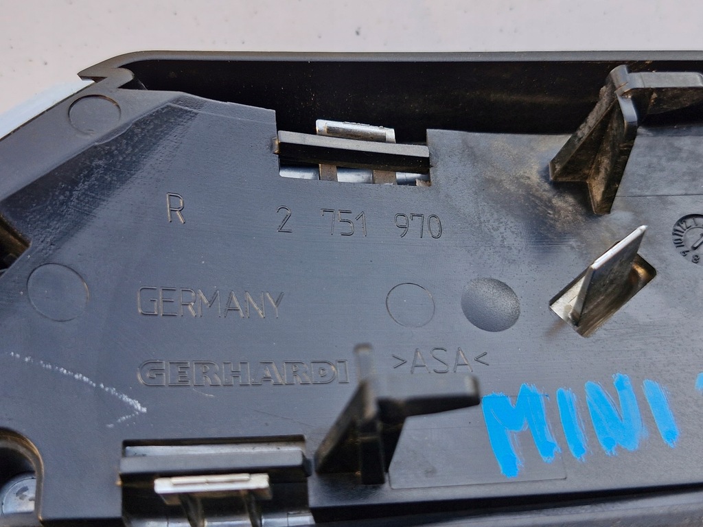 фото №3, Mini cooper s r55 r56 r57 поворотник молдинг права крила