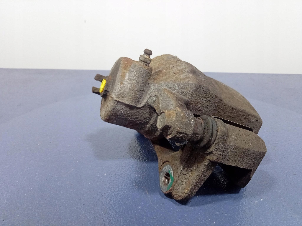 фото №4, Kia pro ceed ii 1.6 crdi 128km суппорт тормозной перед левый передний скоба