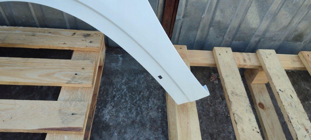 Крила лівий aluminiowy mercedes gla x156 12.13-08.21r лак 149 / 9149 Ціна