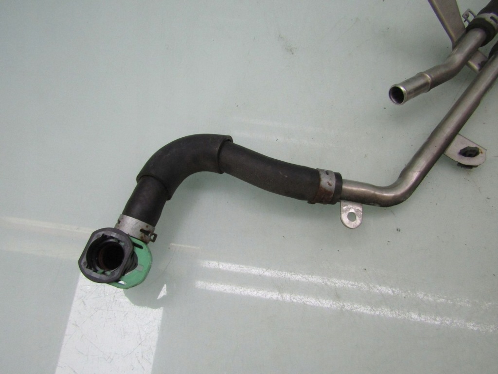 Is 3 2.5 13r патрубок води шланг радіатора трубка в Україні