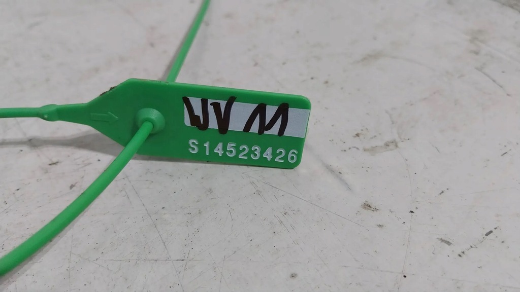 фото №6, Рычаг правый перед 8646614 volvo xc90 i