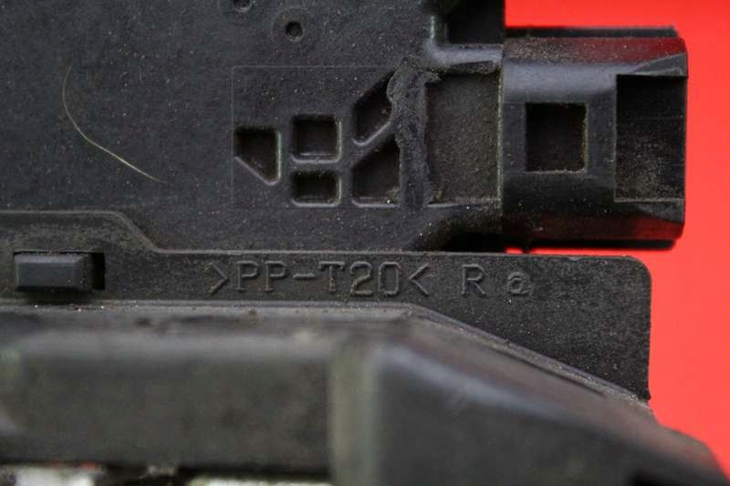 фото №7, Замок двері правий перед eu mitsubishi colt z30 3d