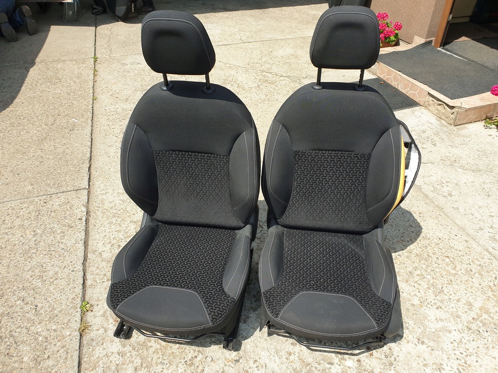 фото №4, Сиденья заднее сиденье ремни citroen c3 ii 2010-