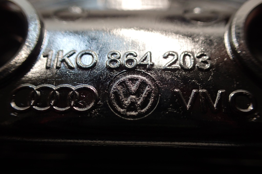 фото №4, Audi a7 4g кронштейн хром 1k0864203