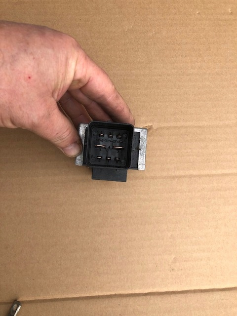 фото №2, Kangoo ii master iii qashqai реле 110678071r