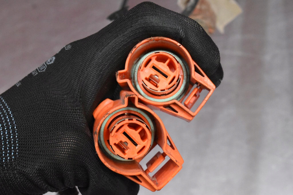 фото №7, Шланг акумулятор акумулятора 82164-47060 toyota prius 2 ii xw20 1.5 vvt-ie