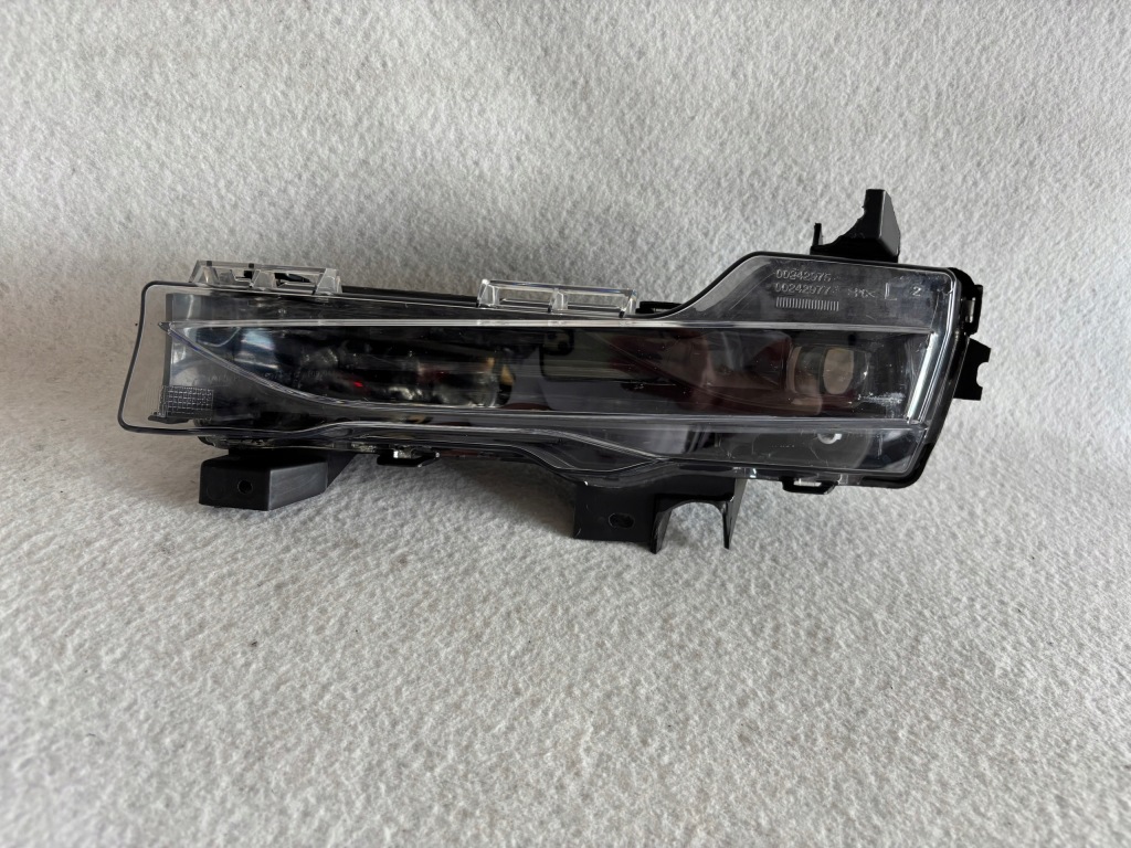 Купити Tesla model y my 20- протитуманна фара drl лівий протитуманний led 1507932-10-c