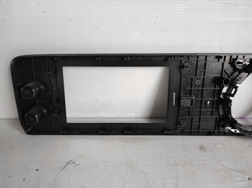 фото №5, Рамка спидометра дисплея navi mercedes w213