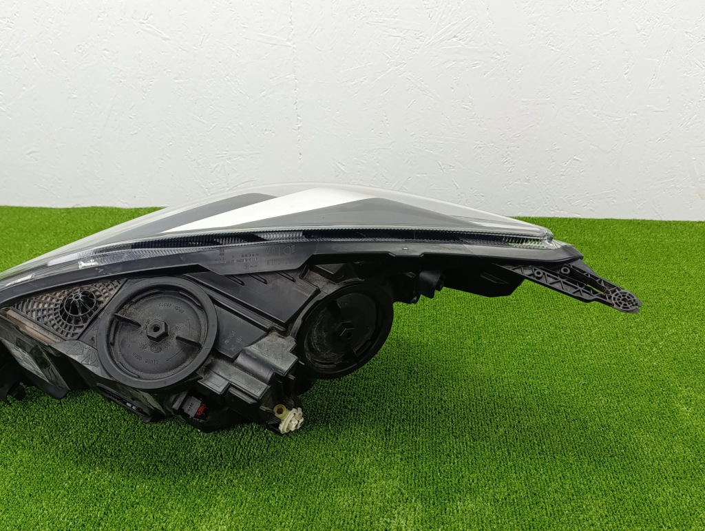 Opel insignia a рестайлинг  2013- фара левая передняя левый перед bi ксенон led европа в Украине