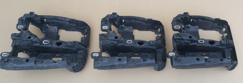 Man tgl tgm панель фари фара кронштейн бампера лівий корпус фари 81416105727 Ціна