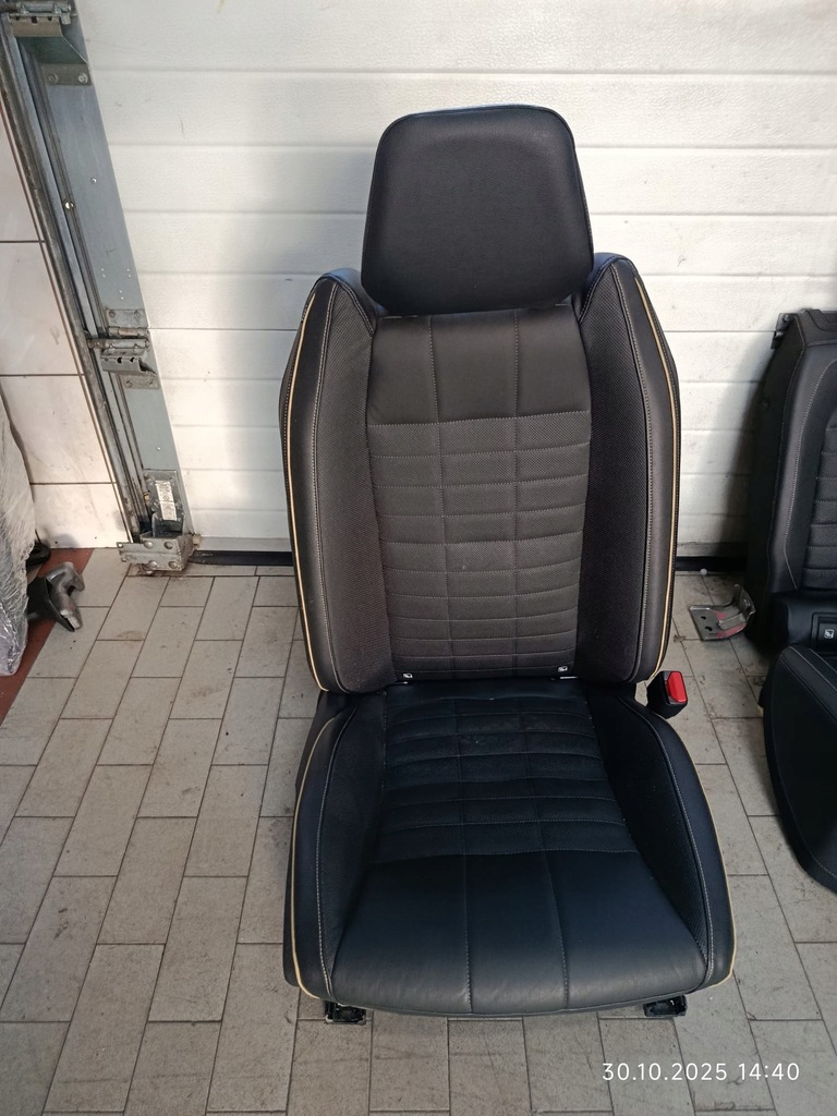 фото №5, Сидіння заднє сидіння салон обшивки renault megane v e-tech шкіра