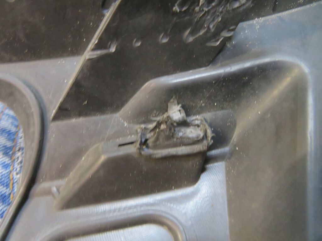 фото №12, Кронштейн протитуманної фари праве bmw x5 f15 pod led