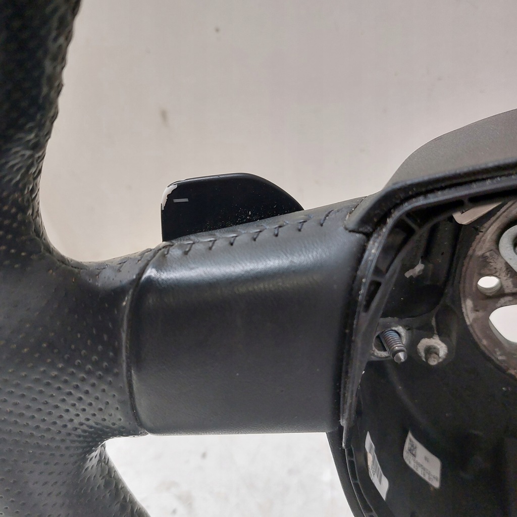 фото №16, Audi a3 8p повітропровід шкіряний з manetkami передач