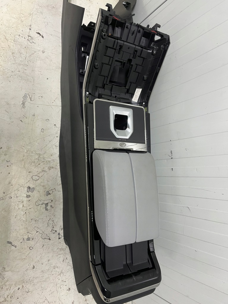 Range rover evoque ii r-dynamic l551 підлокітник Доставка