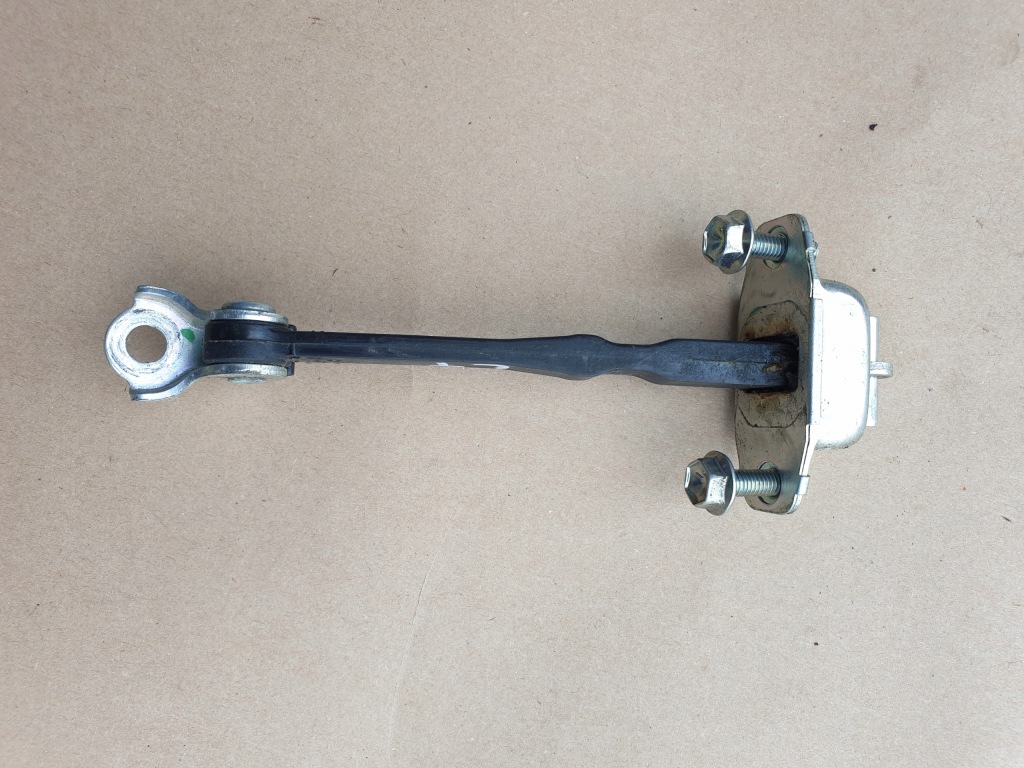 фото №1, Ограничитель дверь левый задняя suzuki alto nissan pixo