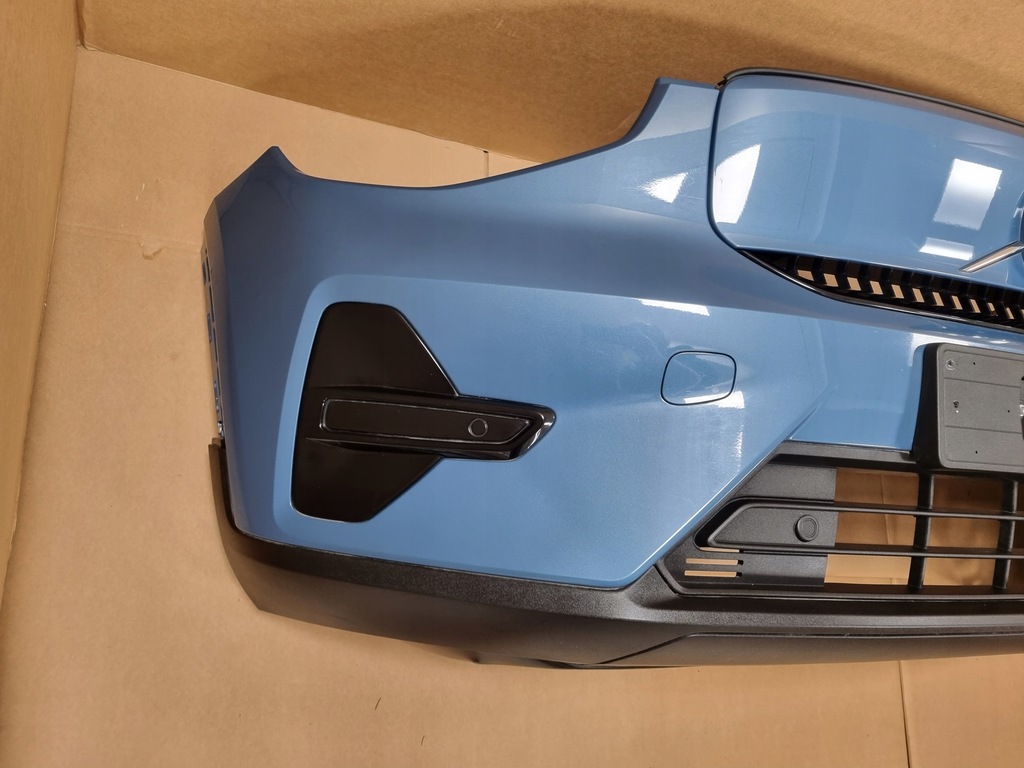 фото №8, Volvo c40 xc40 бампер перед передній 734