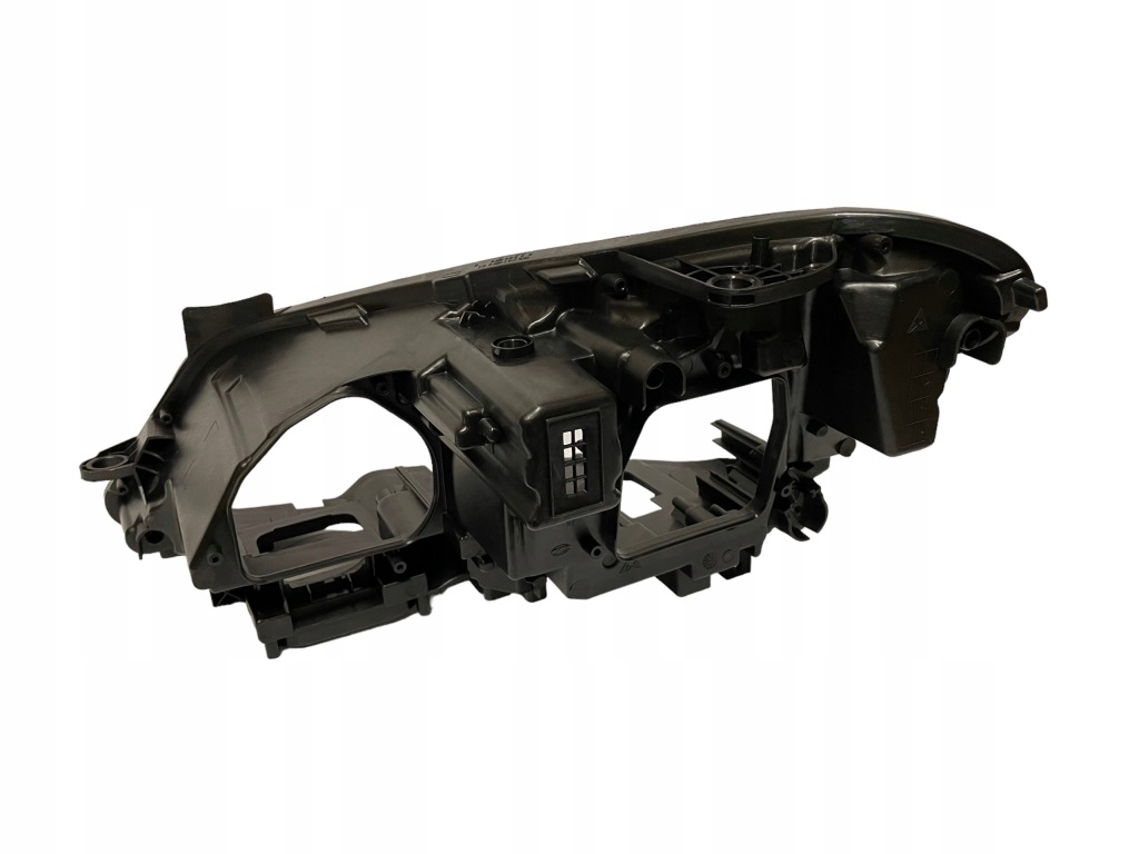 Корпус mercedes c207 13-17 full led новая правая Цена