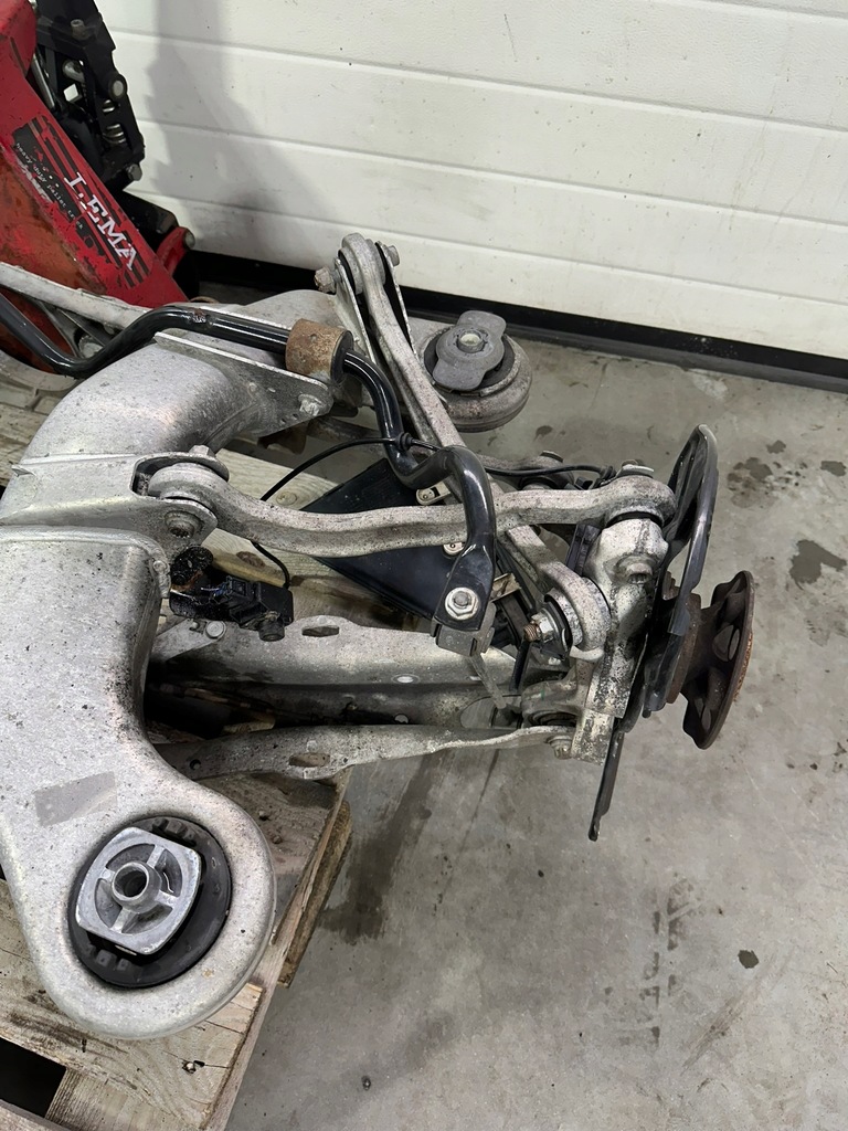 фото №16, Подвеска задняя, задние, поворотный кулак, балка, рычаг mercedes s w222, w217