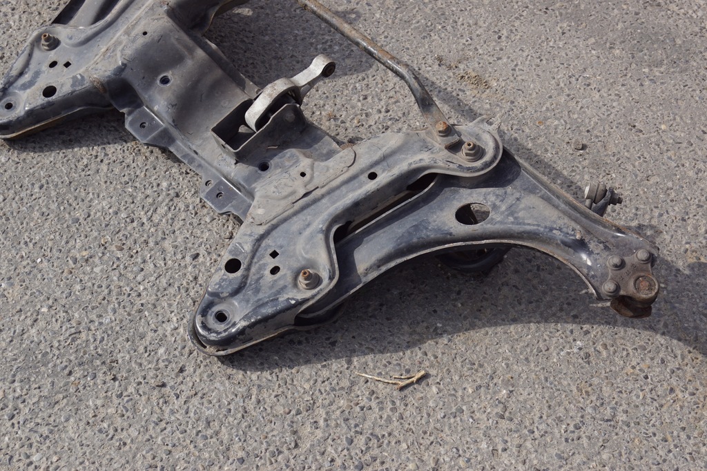 фото №8, Балка подрамник перед peugeot 2008 i