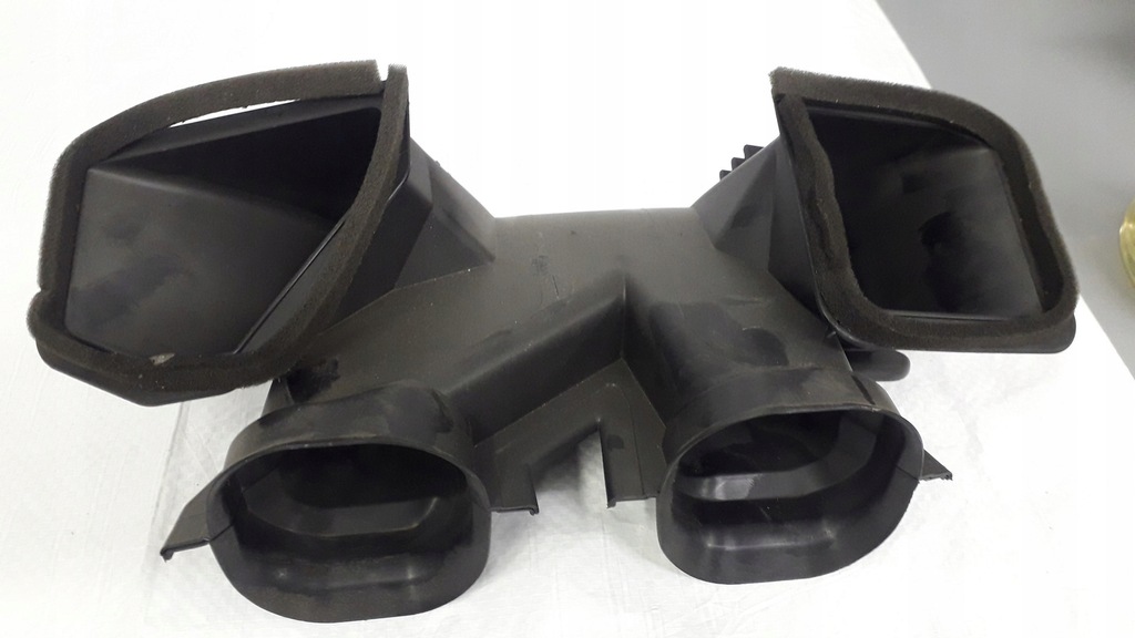 фото №9, Канал впуск повітря audi audi a3 8p 8p1819409