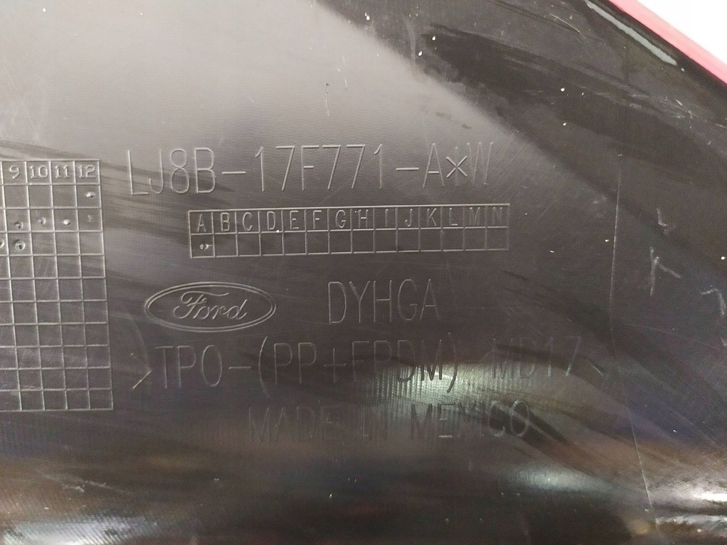 фото №15, Ford mustang mach-e 20- накладка нижня молдинг бампера перед lj8b-17f771-aw