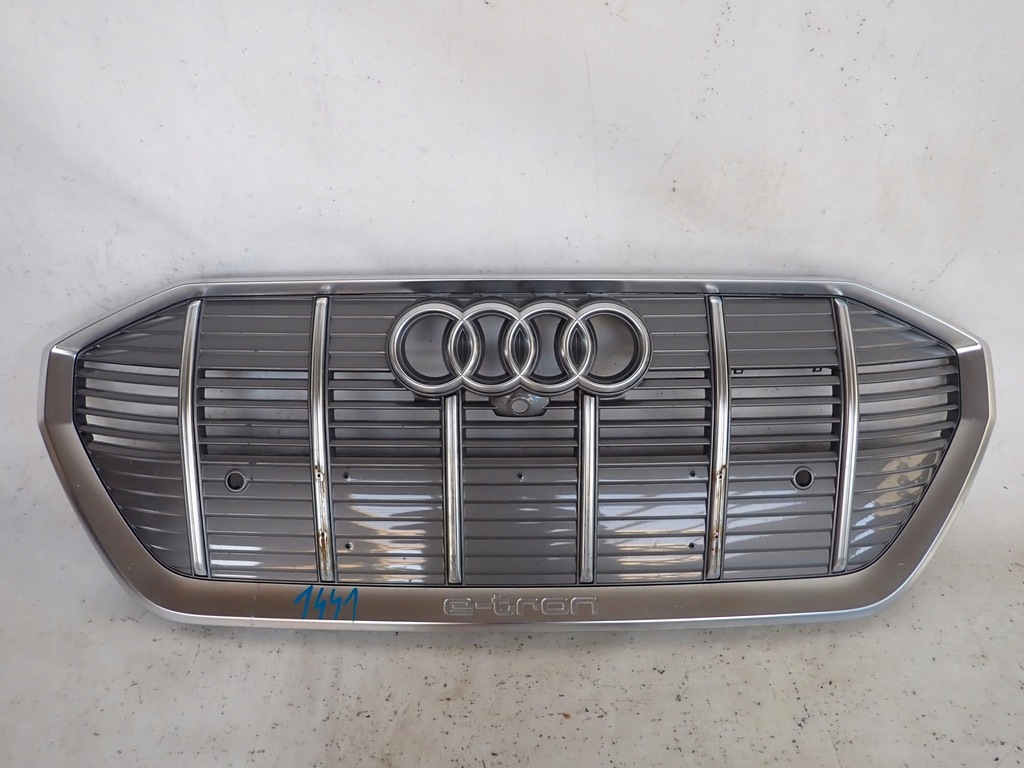 фото №1, Audi e-tron 18-22 решётка радиатора решётка радиатора pdc