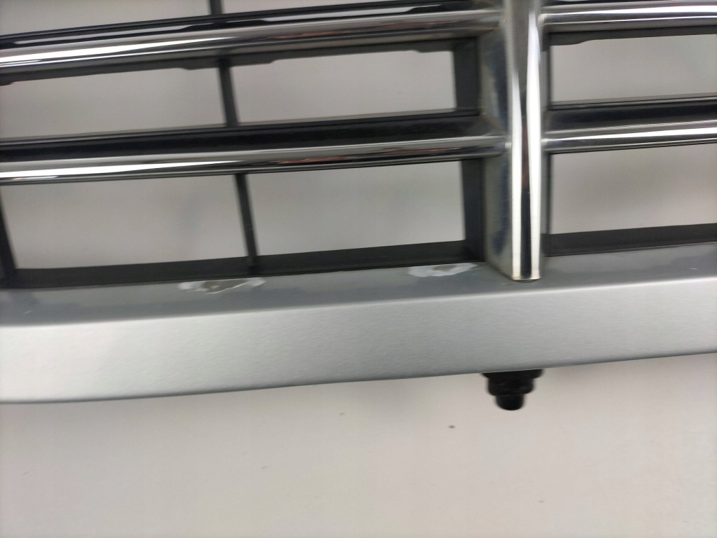 Решётка радиатора решётка радиатора радиатора ssangyong rexton 7946008000 Недорого